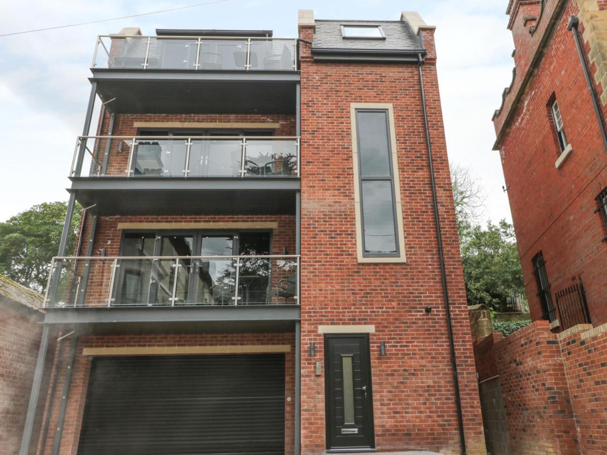 The Office Gardens, Apartment 3 Whitby Bagian luar foto