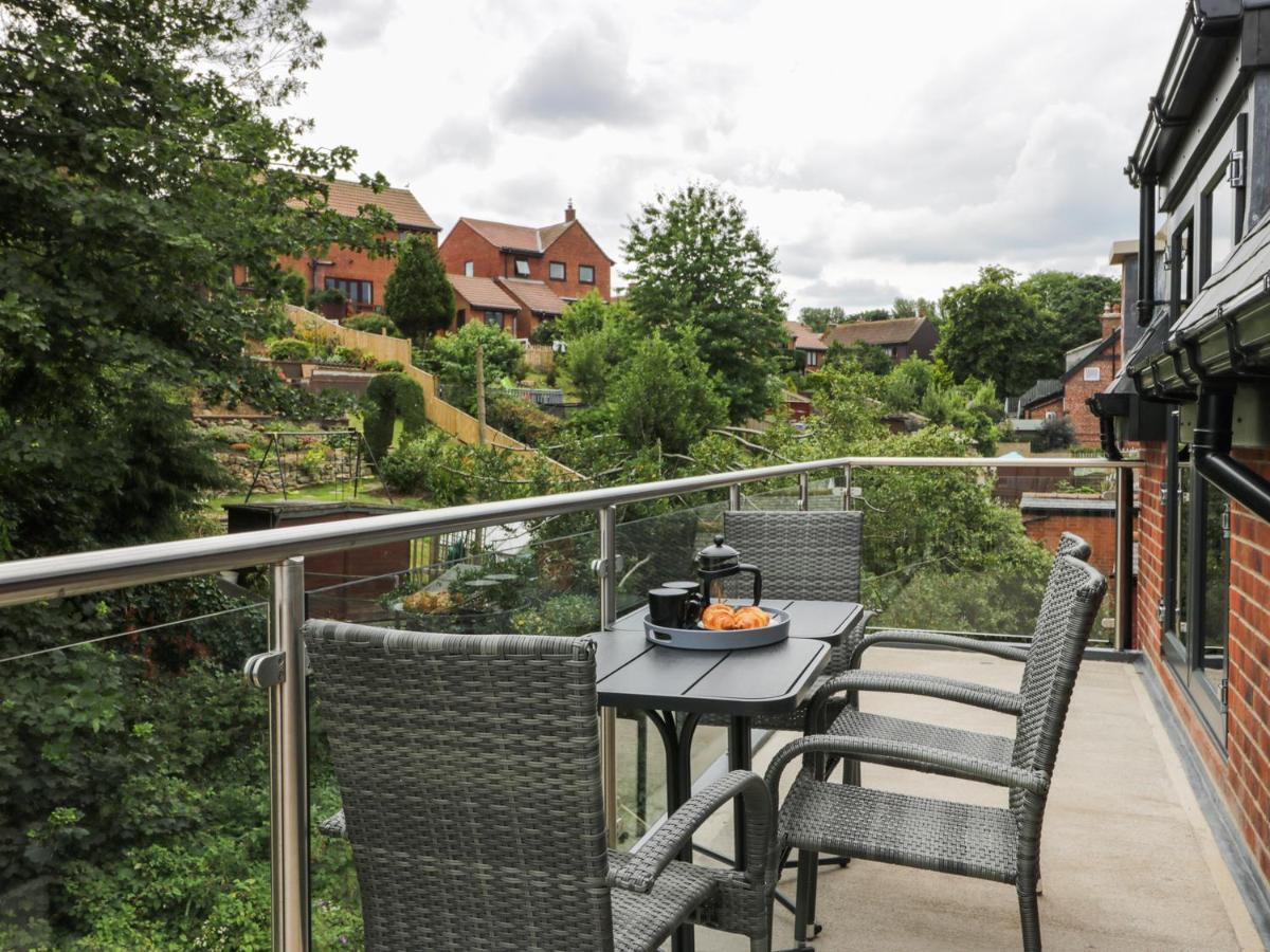 The Office Gardens, Apartment 3 Whitby Bagian luar foto